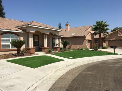 2831 S Sheridan Court