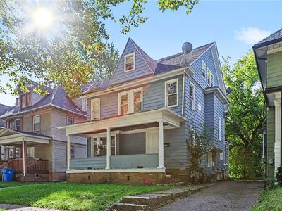 381 Grand Ave