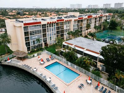 2001 Atlantic Shores Blvd APT 320