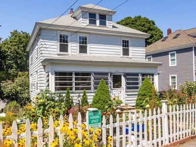 242 Beacon St