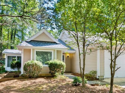 101 Standish Dr