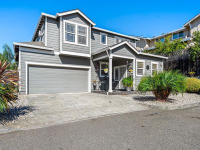 34 W Brookside Drive
