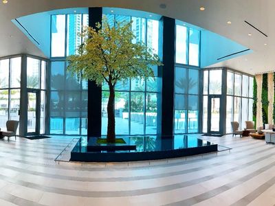 851 NE 1st Ave Unit 4006