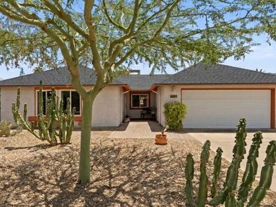 4247 E AHWATUKEE Drive