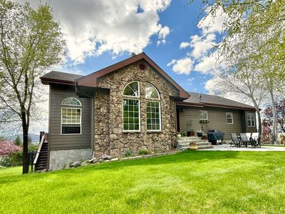 13351 Crystal Springs Rd