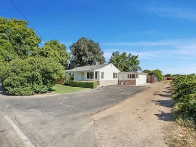 4921 E Hogan Ln