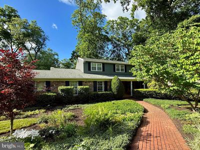 1300 University Dr