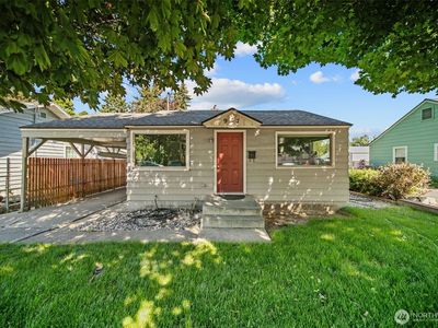 917 Princeton Avenue N