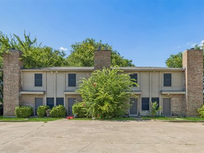 313 Cambridge Dr