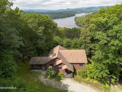 75 Laurel Hill Rd