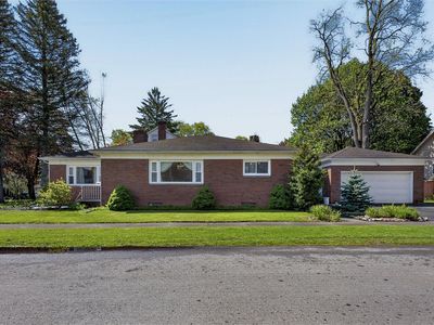 126 Wildmere Rd