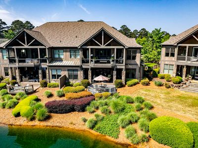 127B Arbors Ln