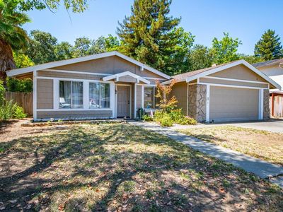 226 N Alamo Drive