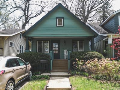Property at 68 Kensington Blvd, Pleasant Ridge, MI
