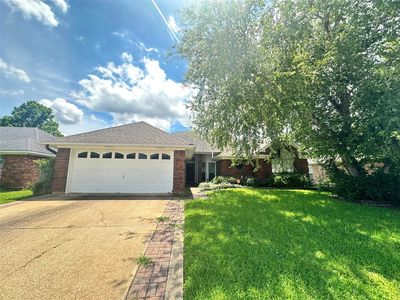 5721 Bluebonnett Dr