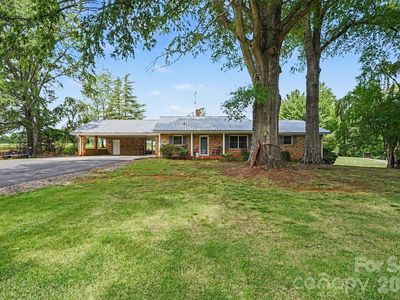 591 Mullis Rd