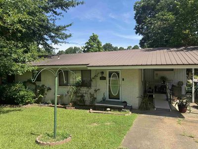 1111 View St
