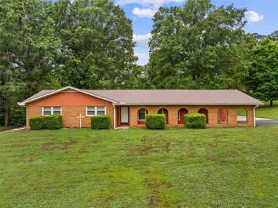 202 Briarwood Dr