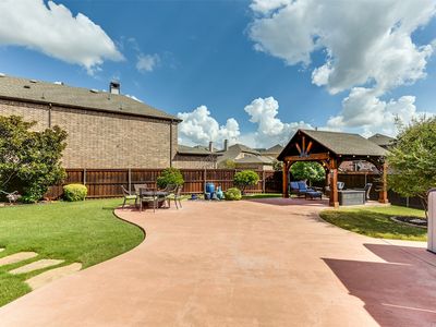 1028 Lone Ivory Trl