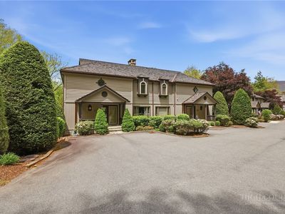 659 Clubhouse Drive #E1