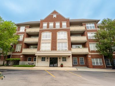 77 N Quentin Rd Unit 310
