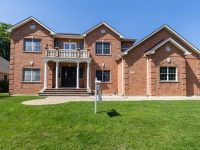 6802 Revere Ct
