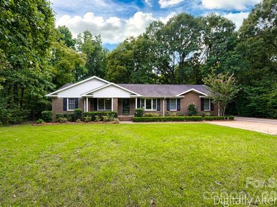 3550 Tree Line Dr