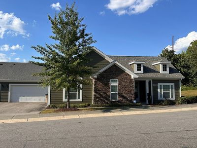 801 Blue Bird Ln