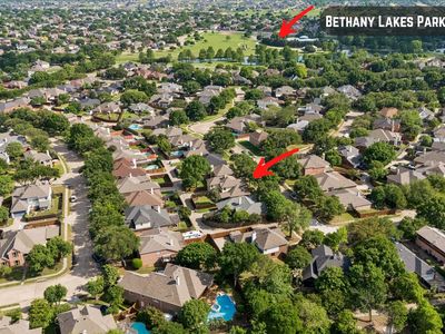 1105 Easton Ln