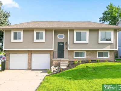 Property at 1208 Sunshine Blvd, Bellevue, NE