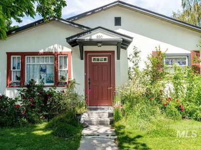 890 Valley Ave