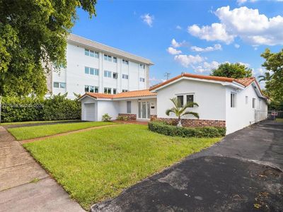 811 Capri St
