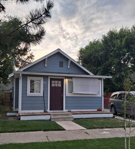 1011 Walnut St