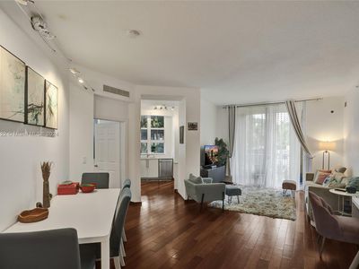 3001 NE 185th St APT 127