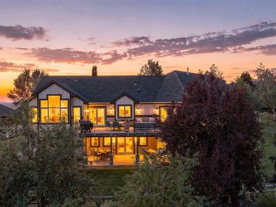 5807 Prospect Dr
