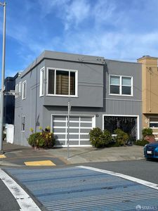2395 47th Ave