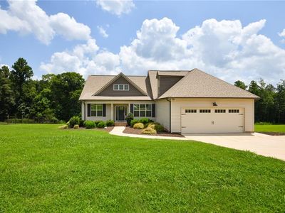 8861 Belews Ridge Rd