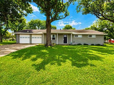 504 Pecan St