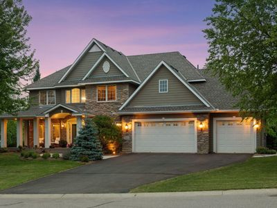 3049 Fairway Dr