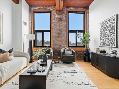 320 W 2nd St APT 412