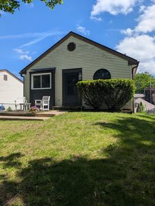 904 Britta Ln