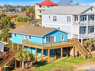 2504 W Beach Drive