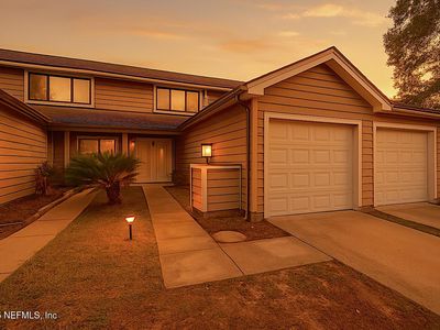 3023 COBBLEWOOD Lane E