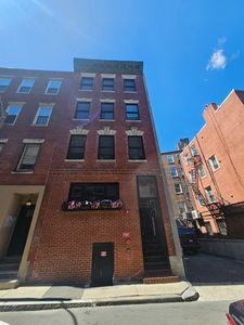 5 Garden Ct #3