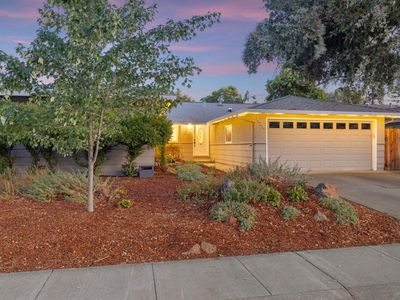 2420 Temple Dr