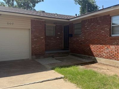 507 NW 40th St