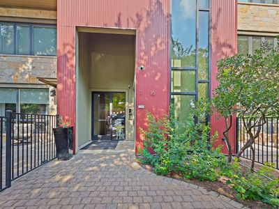 3200 Grandview St APT 11