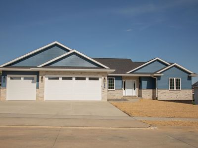2282 Helle Dr