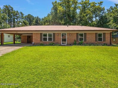 102 Belva Dr