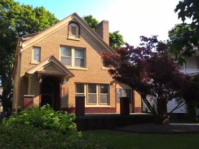 226 N Seminole Cir